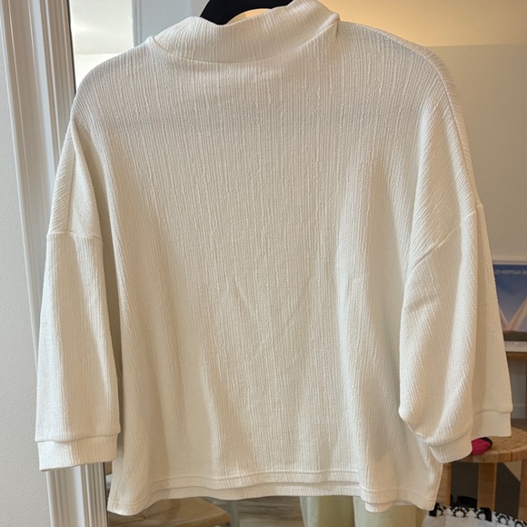 Zara White Textured Women's mock neck top - Picture 3 of 3